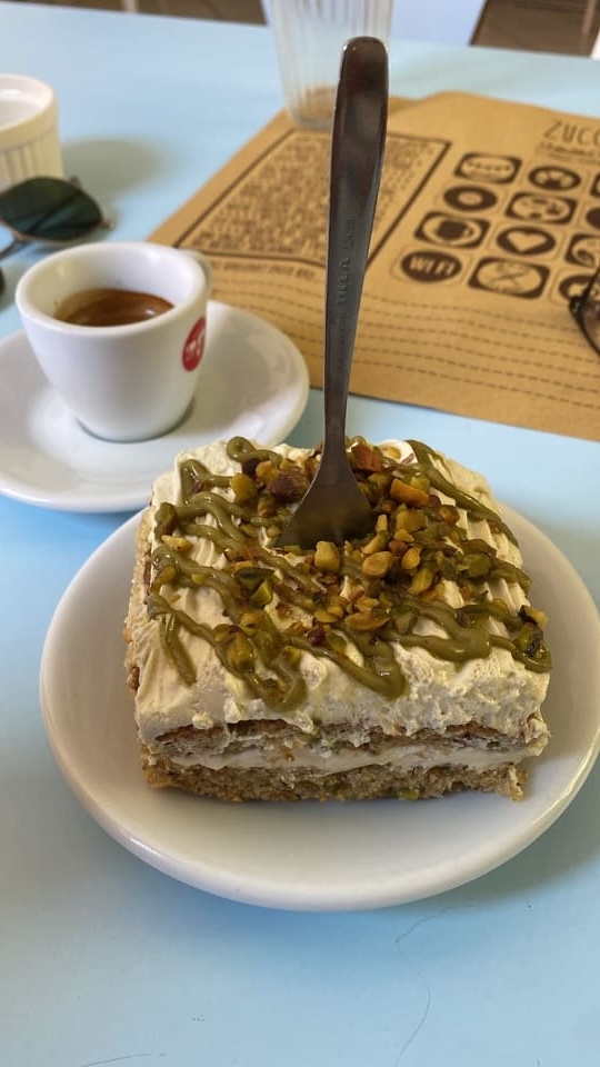 Tiramisù al pistacchio a Zucchero a Velò