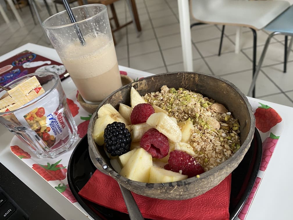 Brunch e granola bowl a Zucchero a Velò