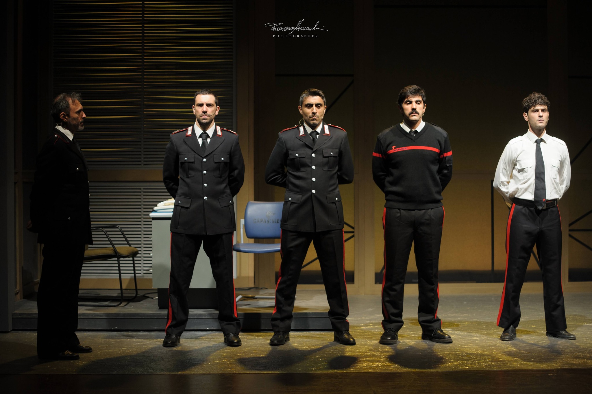 MINCHIA SIGNOR TENENTE
